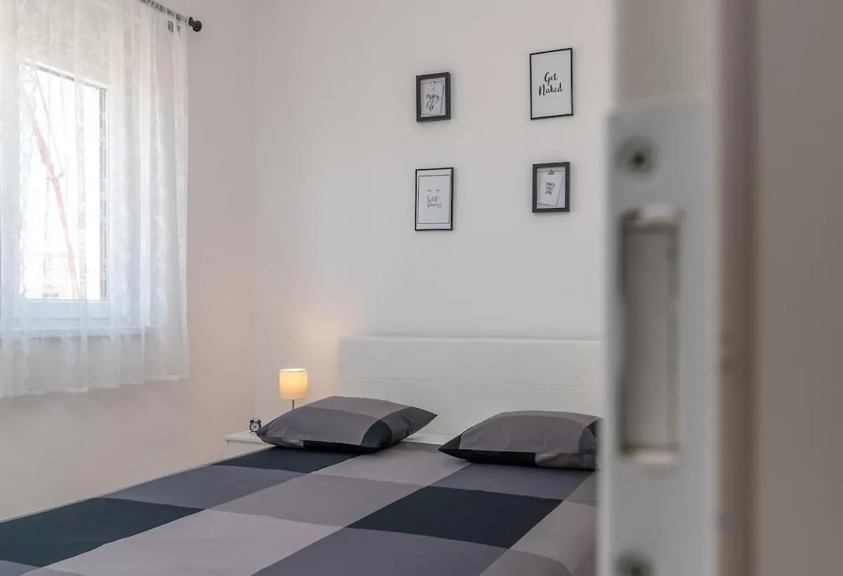 Apartman Spiro Trogir Croatia